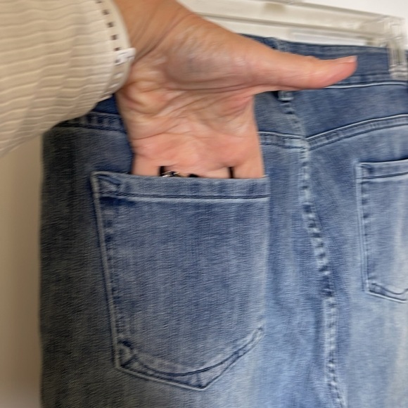 Soft Surroundings Touch of Lace Jeans Light Blue Wash Stretch size 10 - Picture 6 of 15